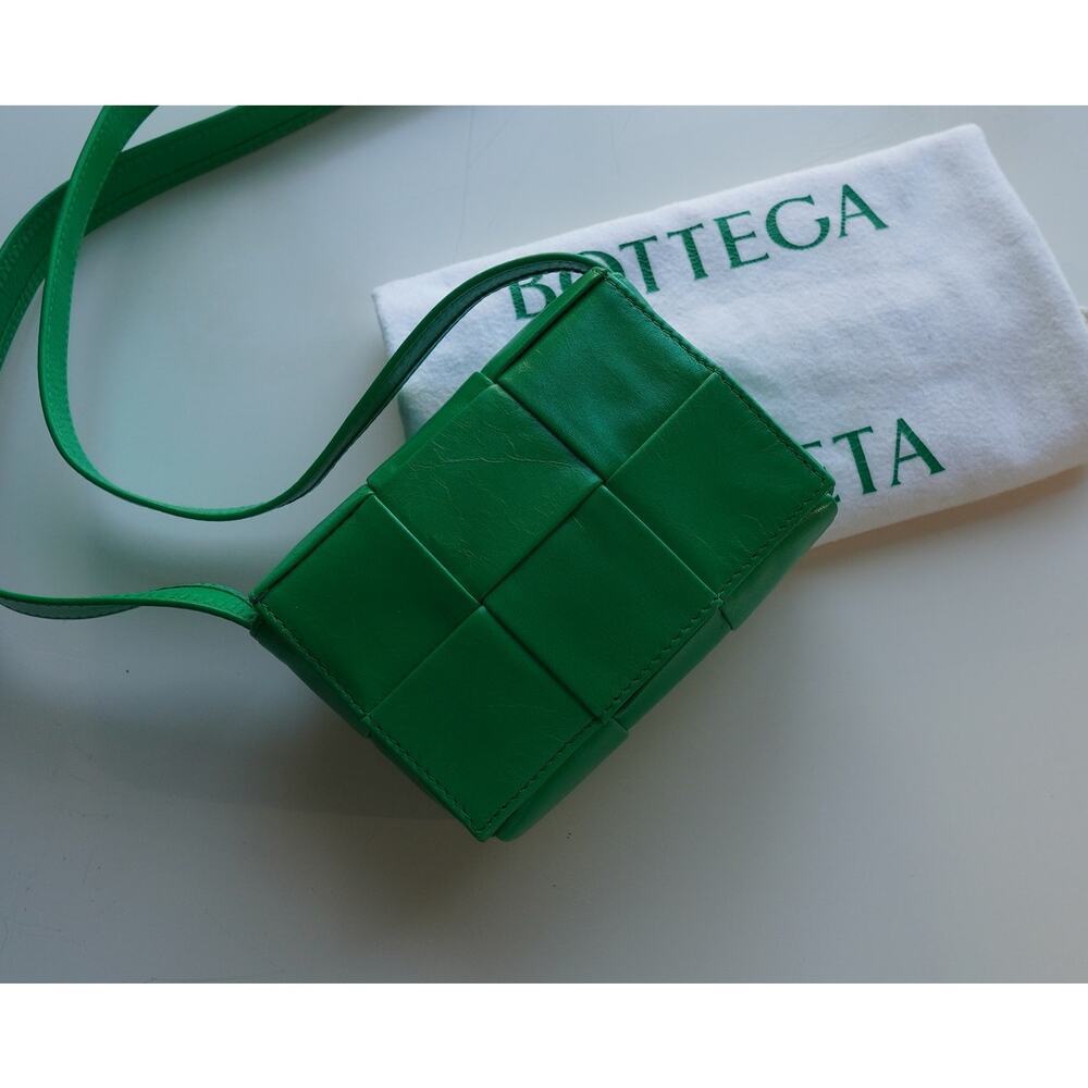 Bottega Veneta Cassette Crossbody Bag Maxi Intrecciato Leather Mini (Green) - Picture 13 of 14